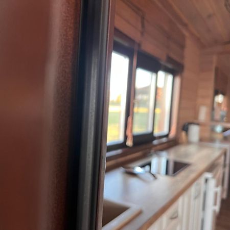 Хомене Villa Rzhyshchiv Eksteriør bilde