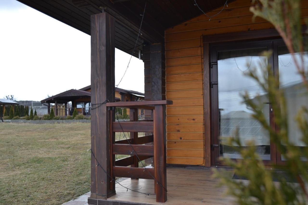 Хомене Villa Rzhyshchiv Eksteriør bilde
