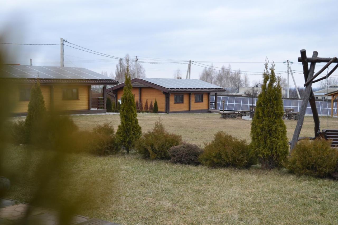 Хомене Villa Rzhyshchiv Eksteriør bilde