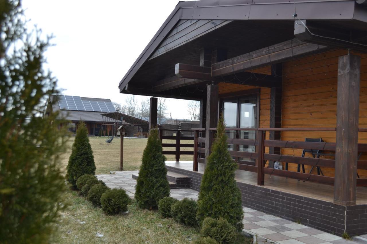 Хомене Villa Rzhyshchiv Eksteriør bilde