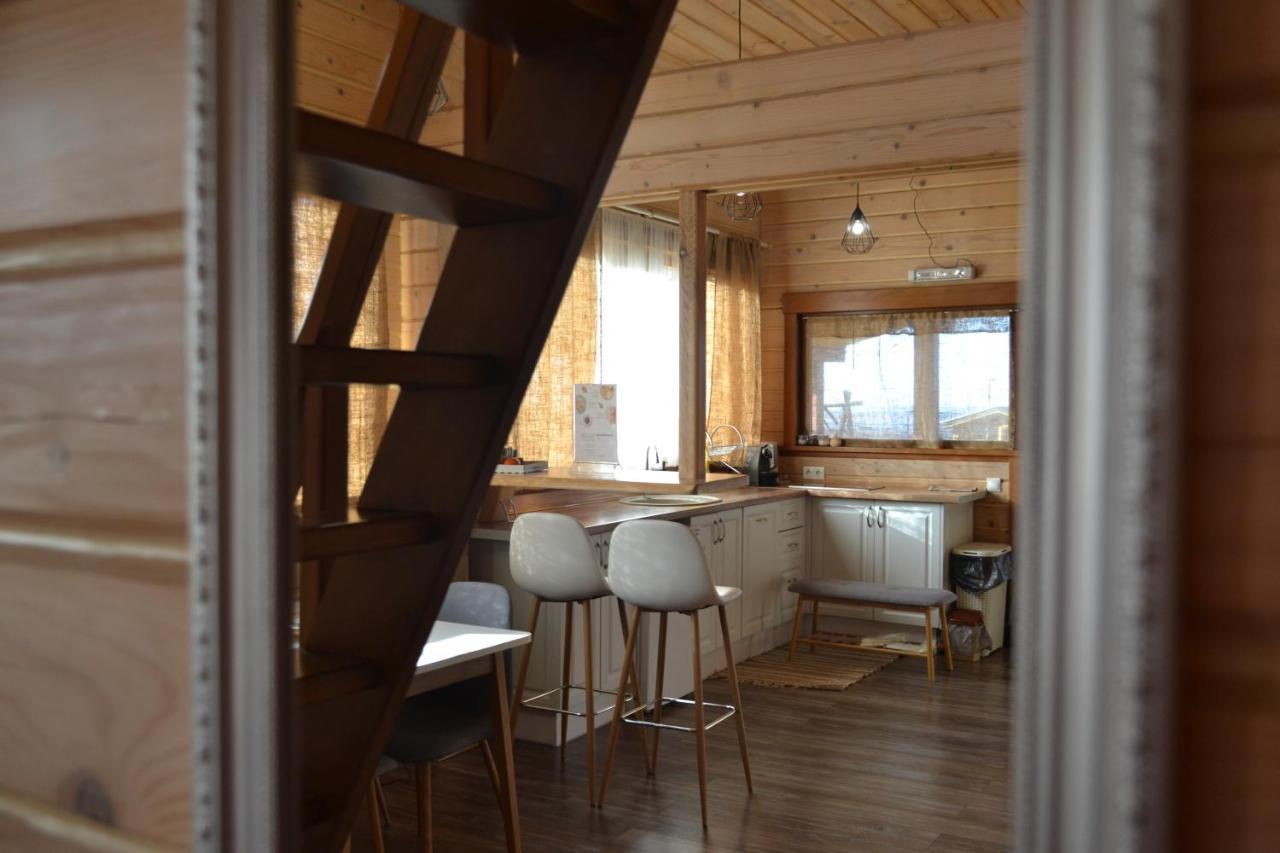 Хомене Villa Rzhyshchiv Eksteriør bilde
