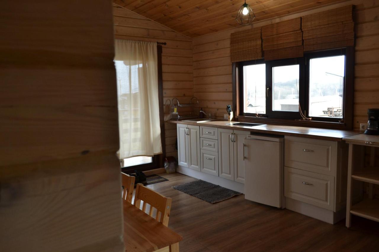 Хомене Villa Rzhyshchiv Eksteriør bilde