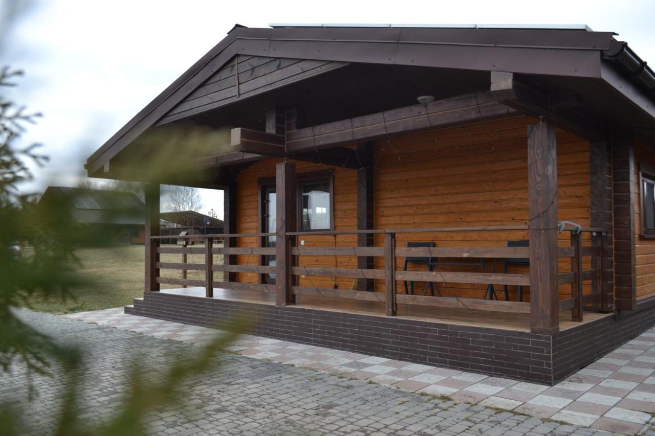 Хомене Villa Rzhyshchiv Eksteriør bilde