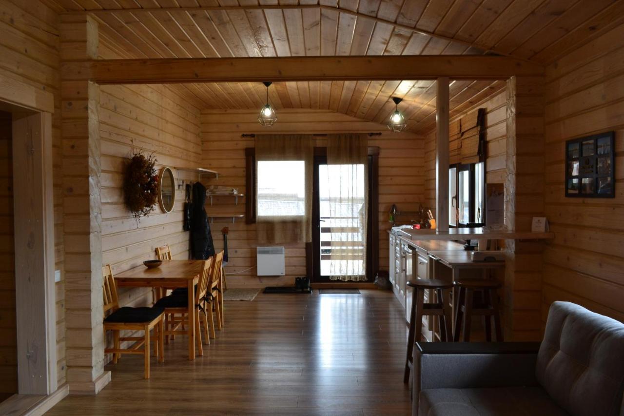 Хомене Villa Rzhyshchiv Eksteriør bilde