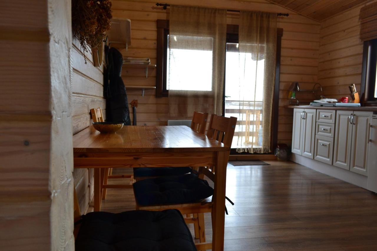 Хомене Villa Rzhyshchiv Eksteriør bilde