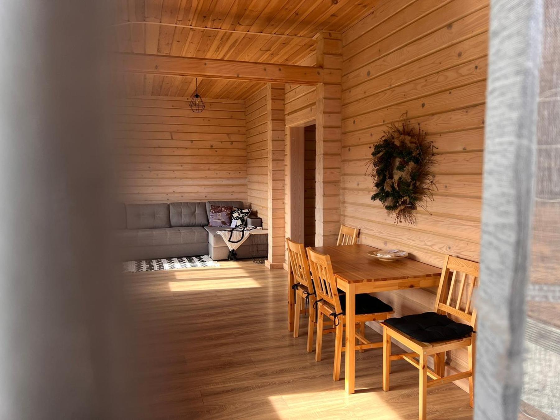 Хомене Villa Rzhyshchiv Eksteriør bilde
